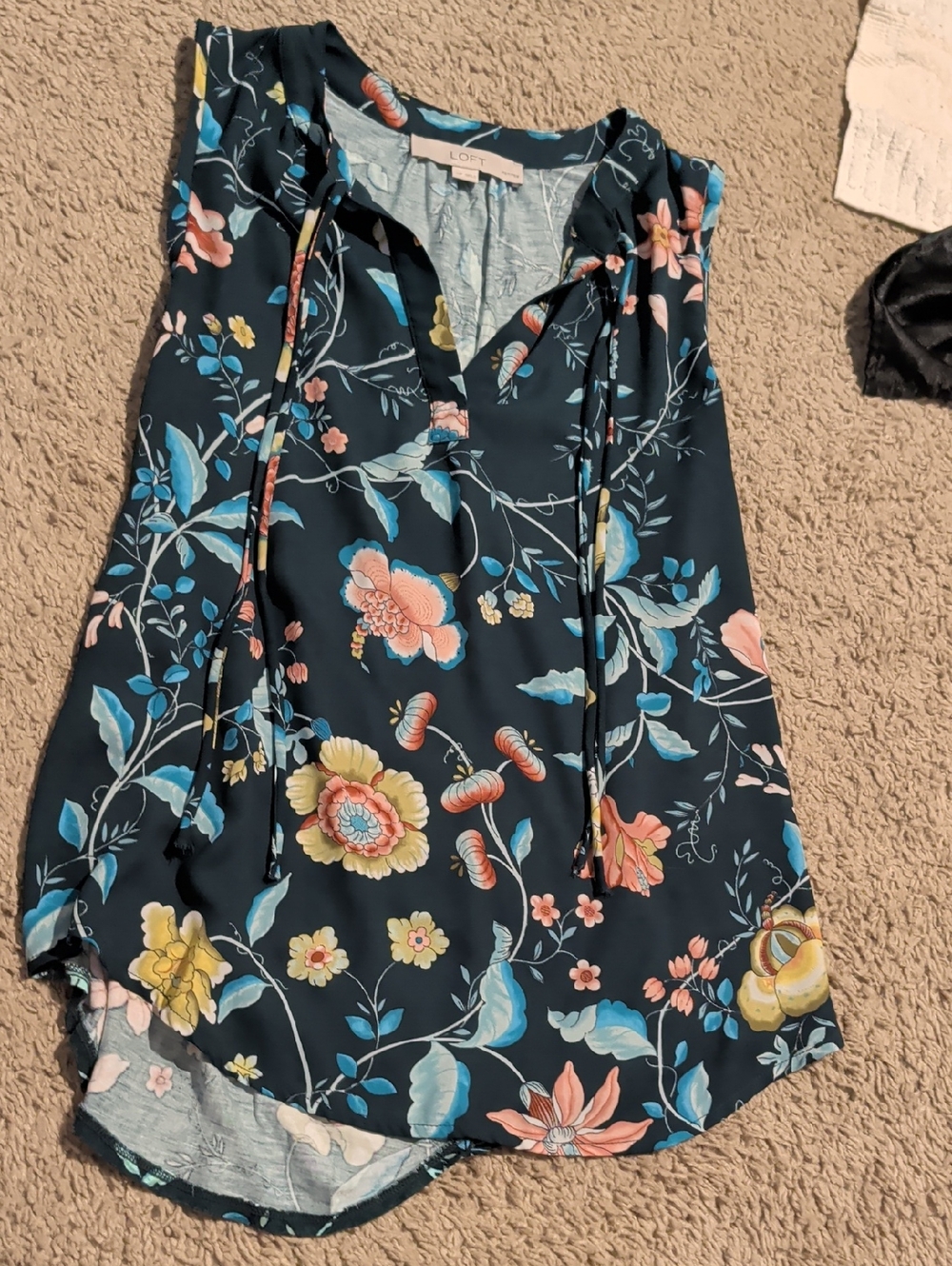 LOFT Floral Sleeveless Blouse, Medium Petite